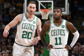 中国篮球是否推动赛季中数据评分与动态排名机制，篮球赛程积分表