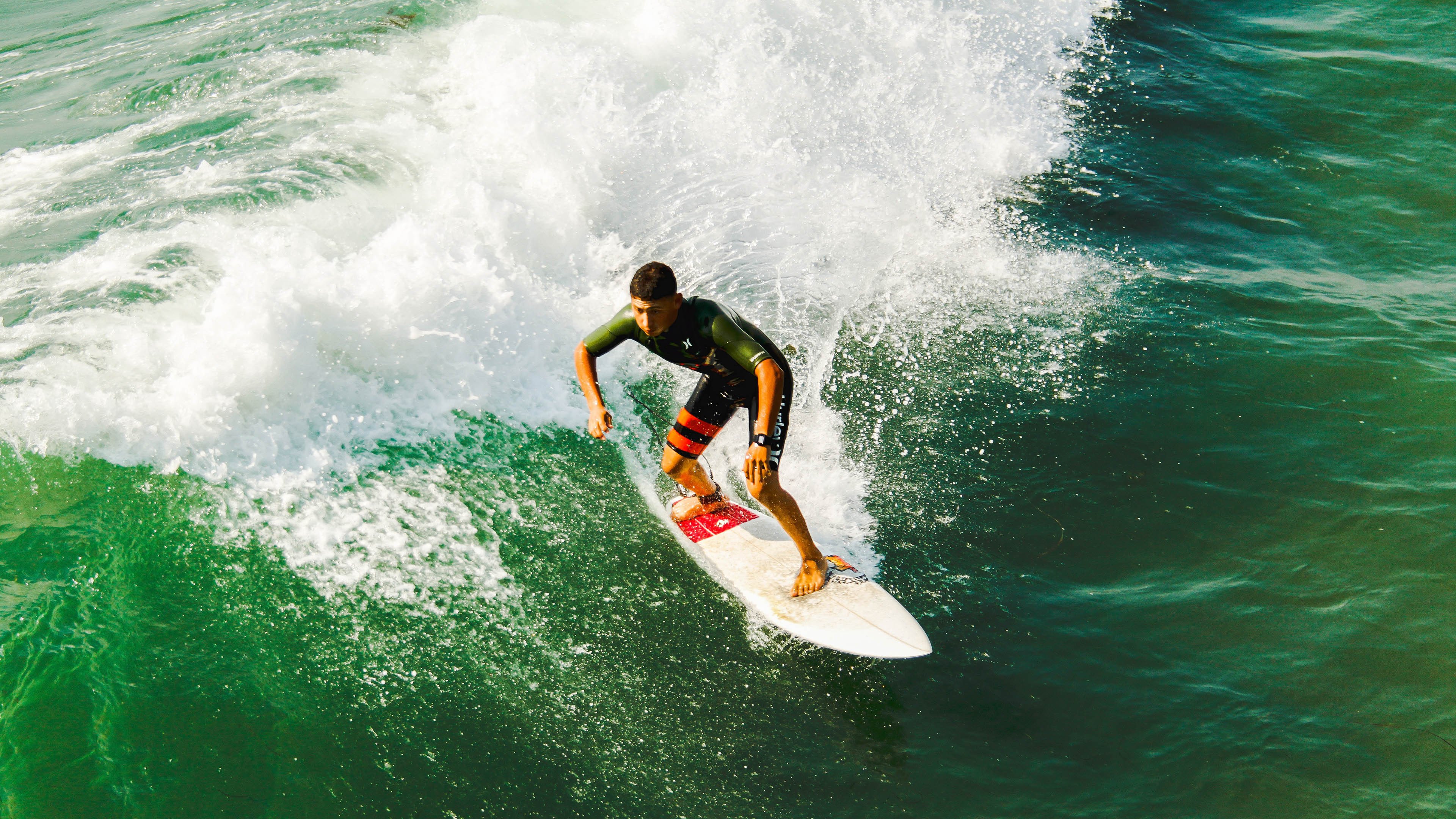 勇士新秀参加社区篮球活动赢得球迷喜爱,nba勇士新秀