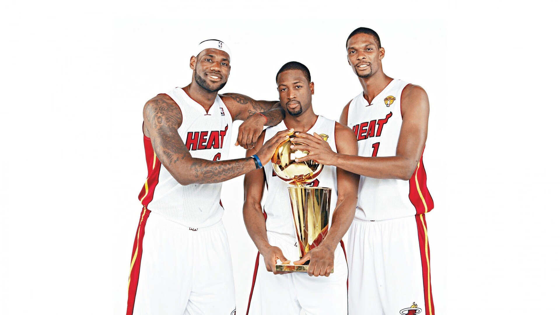 Krouch 表现稳健，成为团队领导者，作为团队领导者成熟阶段的领导行为特点是什么型