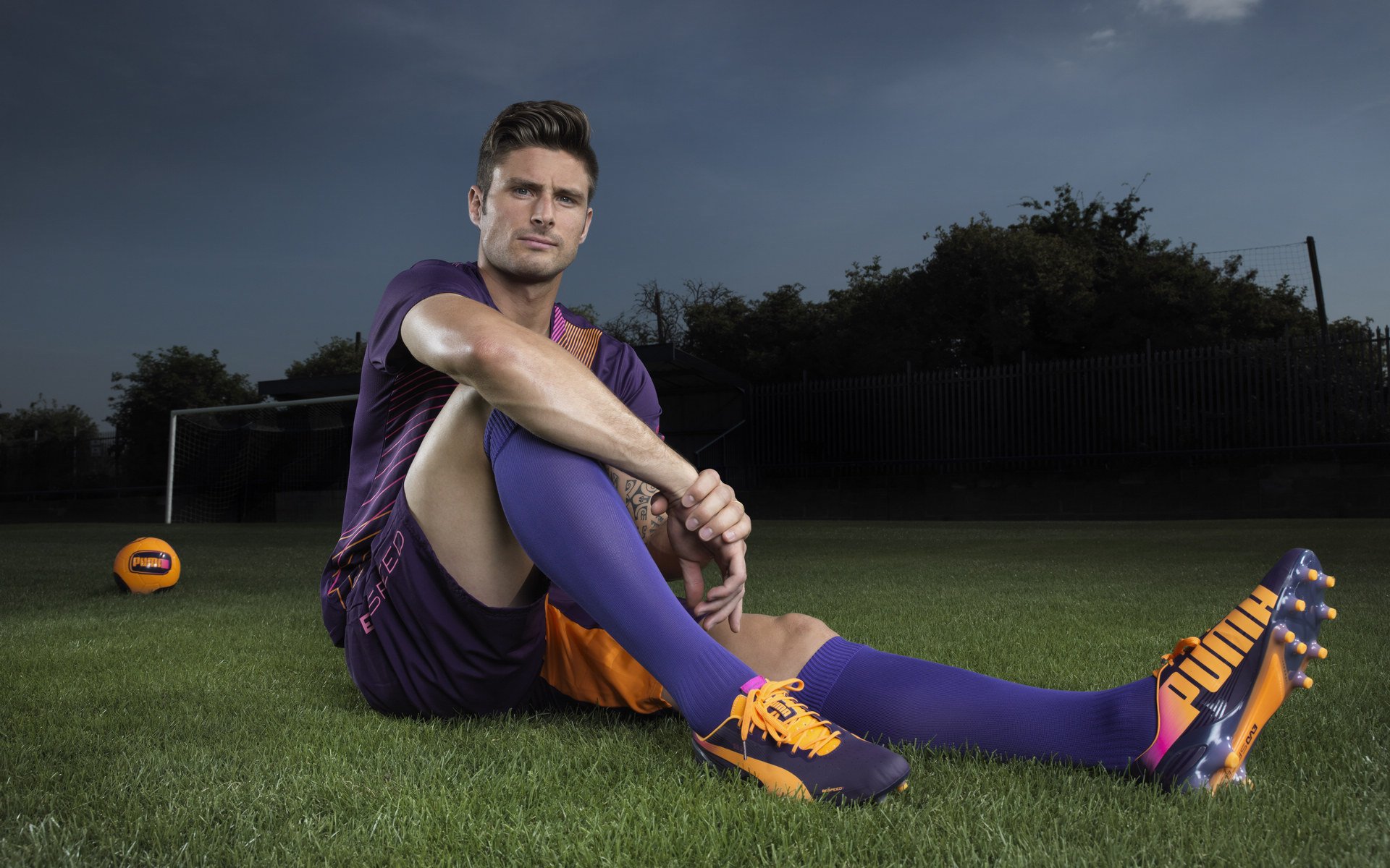 Tanaka 灵活跑位制造威胁